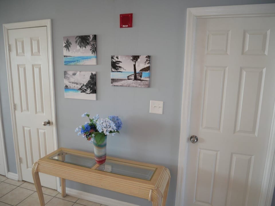 Condo, 2 Bedrooms | Interior