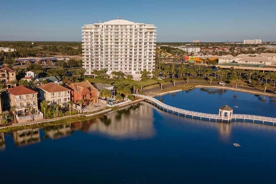Condo, 3 Bedrooms | Aerial view