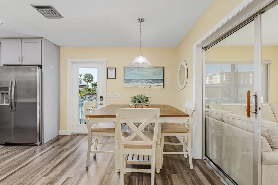 House, 3 Bedrooms | Private kitchen | Coffee/tea maker, fridge, oven, toaster