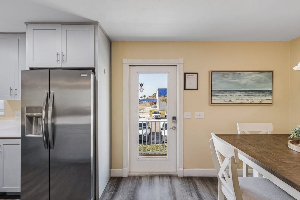House, 3 Bedrooms | Private kitchen | Coffee/tea maker, fridge, oven, toaster
