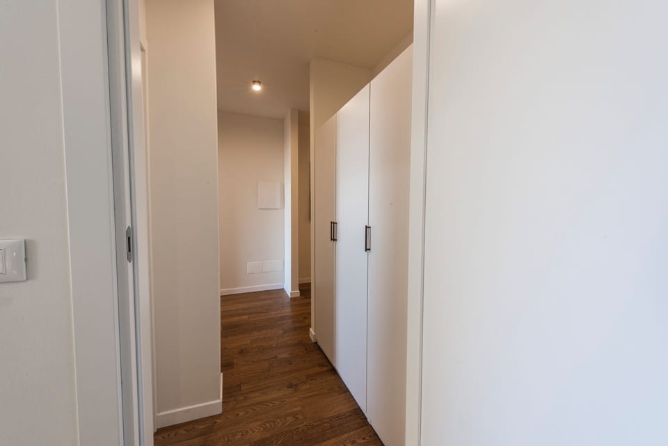 Comfort Apartment | Wardrobe