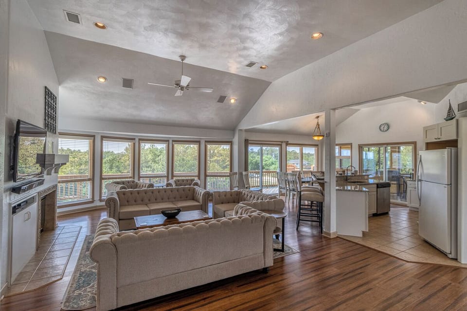 Top Level Living Area