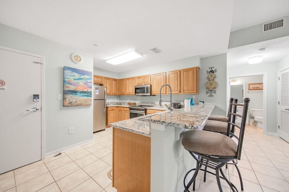 Condo, Multiple Beds (Navy Cove Harbor 1206) | Private kitchen | Oven