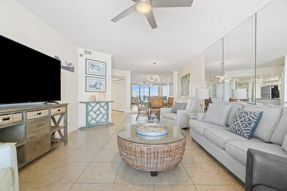Condo, Multiple Beds (Windward Pointe 603) | Living area