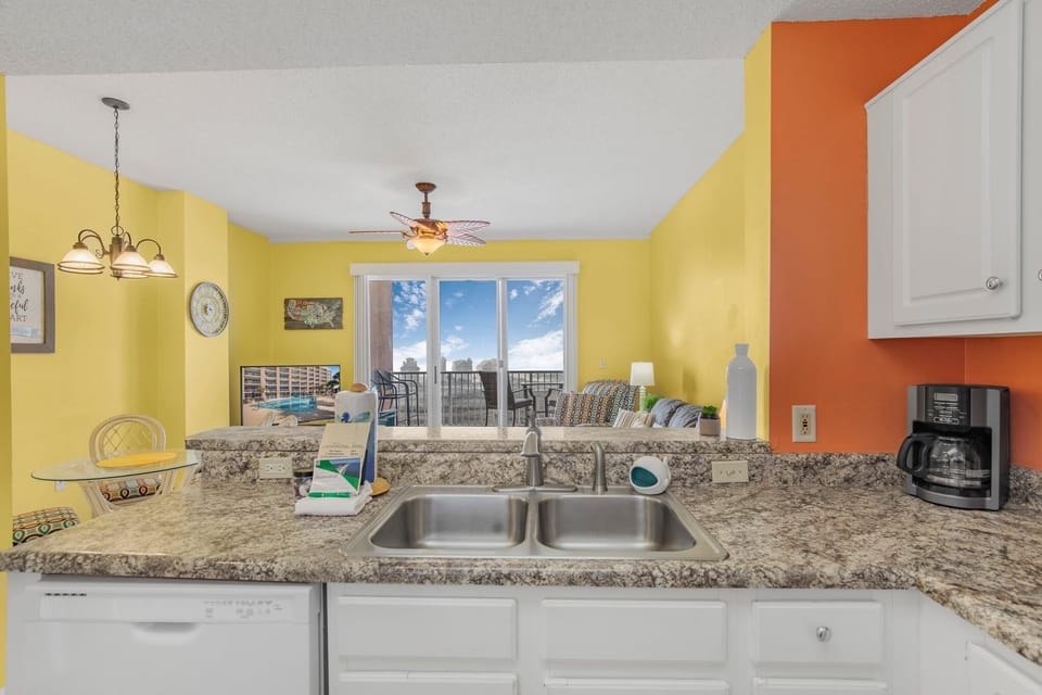 Condo, Multiple Beds (The Dunes 502) | Interior
