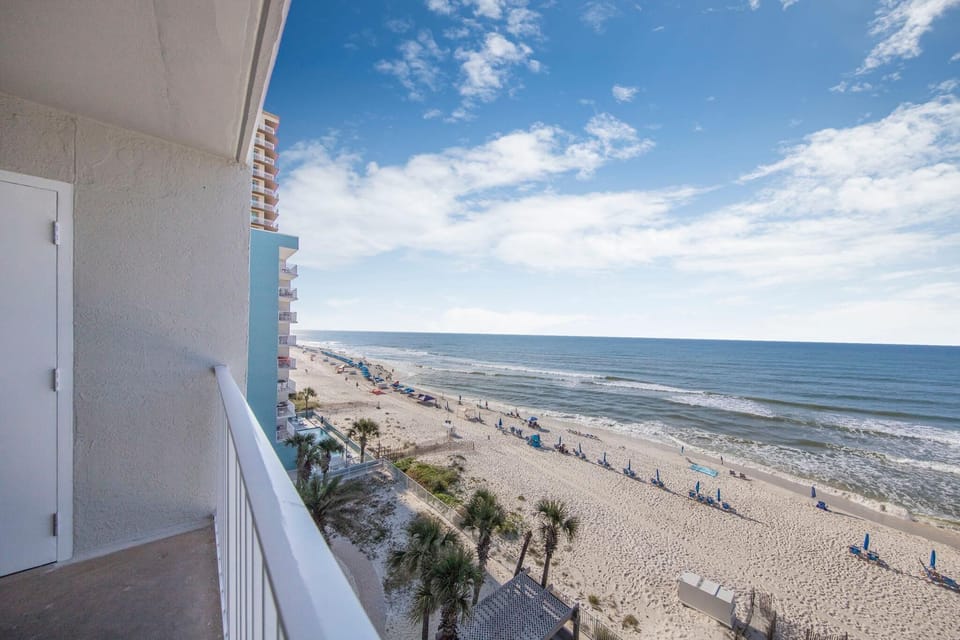 Condo, Multiple Beds (Ocean House 2604) | Property grounds
