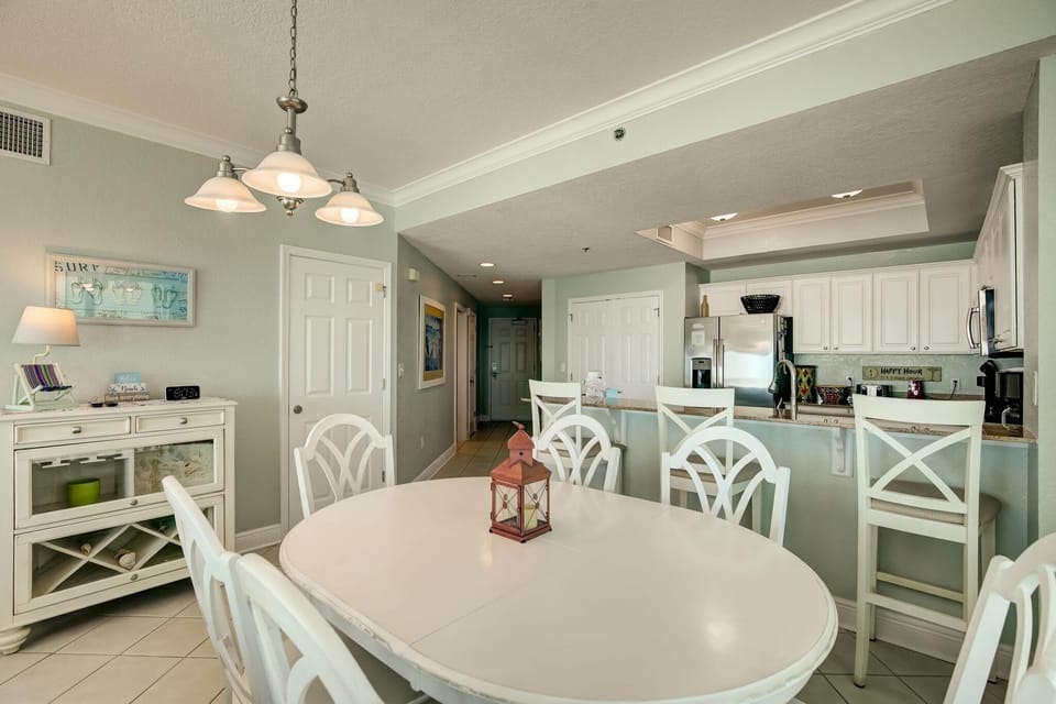Condo, Multiple Beds (Crystal Shores W 301) | Dining