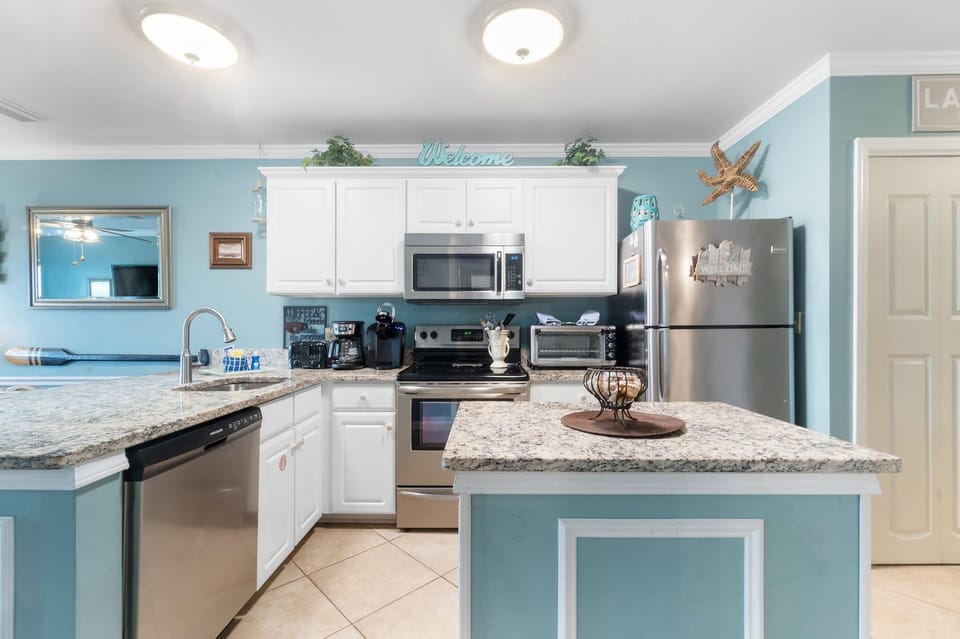 Condo, Multiple Beds (Grand Caribbean 115) | Private kitchen | Oven, toaster