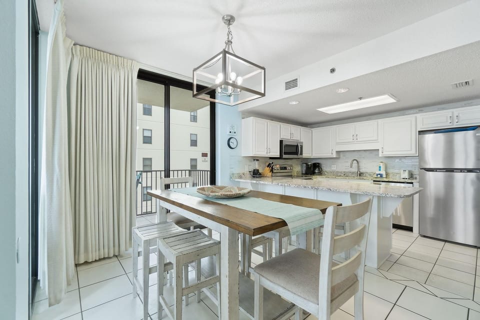 Condo, Multiple Beds (Phoenix VIII 81201) | Private kitchen | Oven