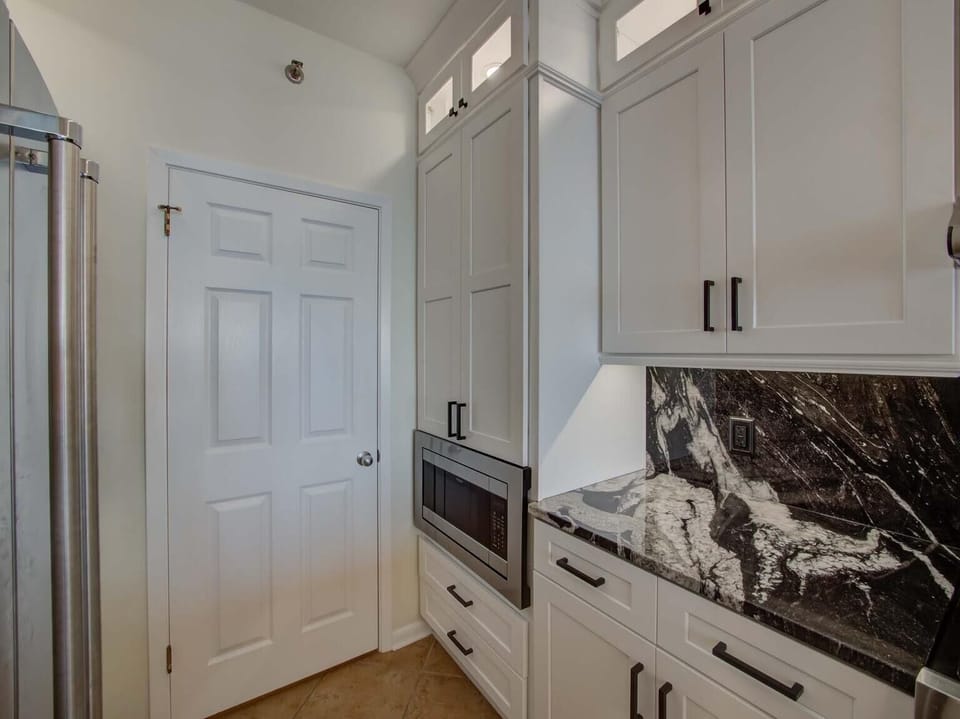 Condo, Multiple Beds (Seachase 803W) | Interior