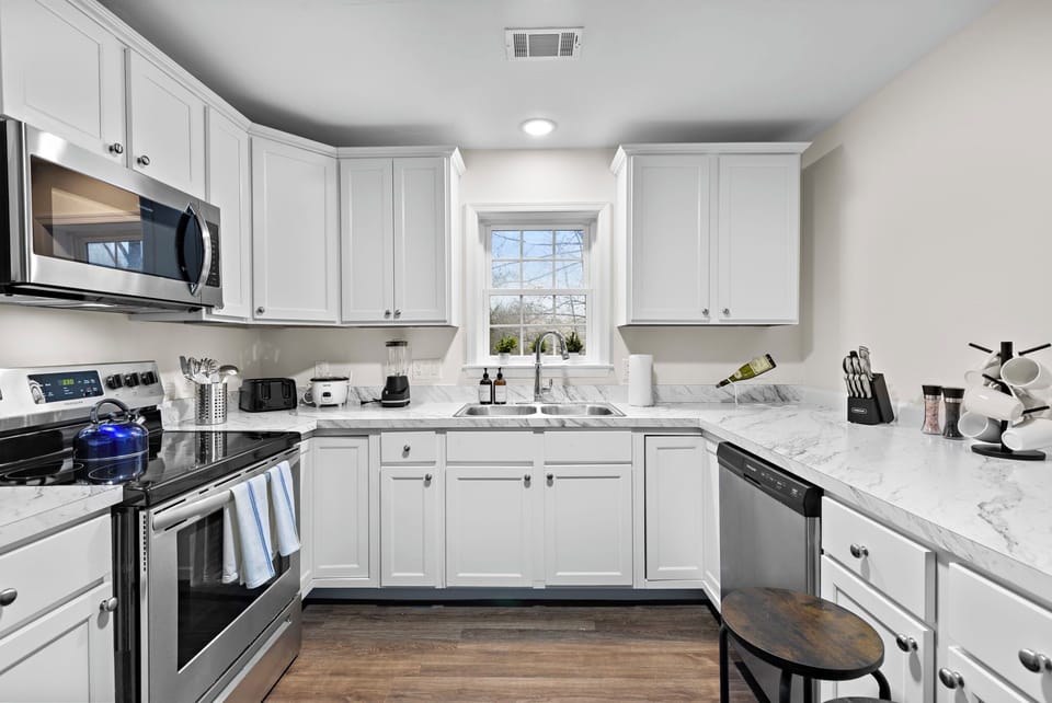 Fully loaded kitchen