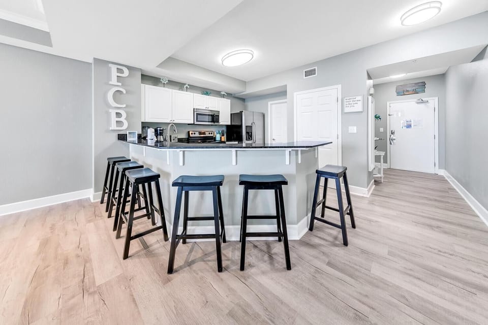 Condo, Multiple Beds (Tidewater 2308) | Private kitchen | Oven, cookware/dishes/utensils