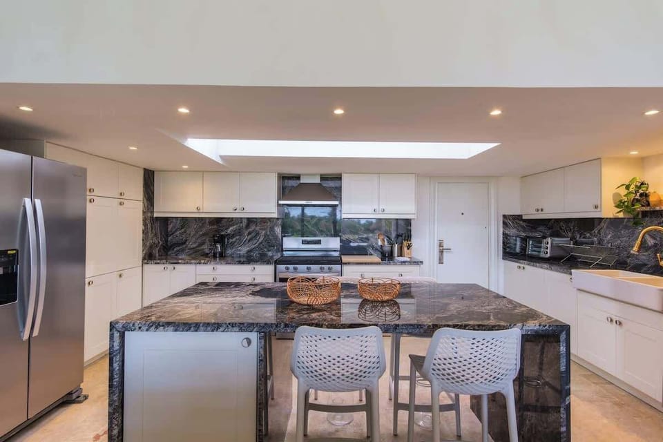 Fully equipped kitchen for the chef within you.