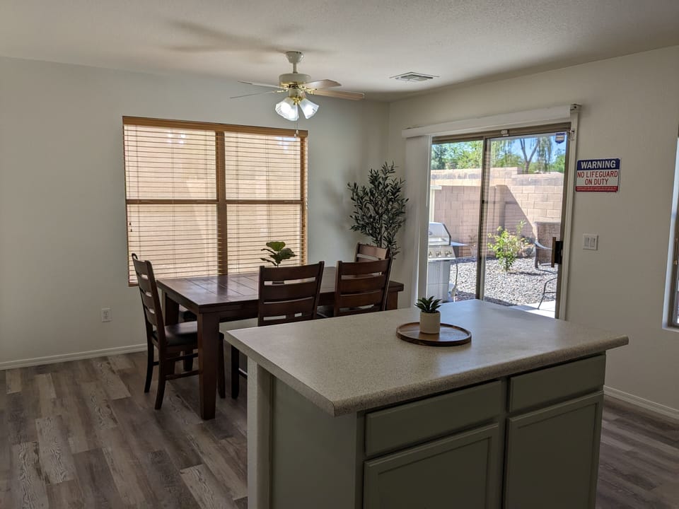 Kitchen/Dining
