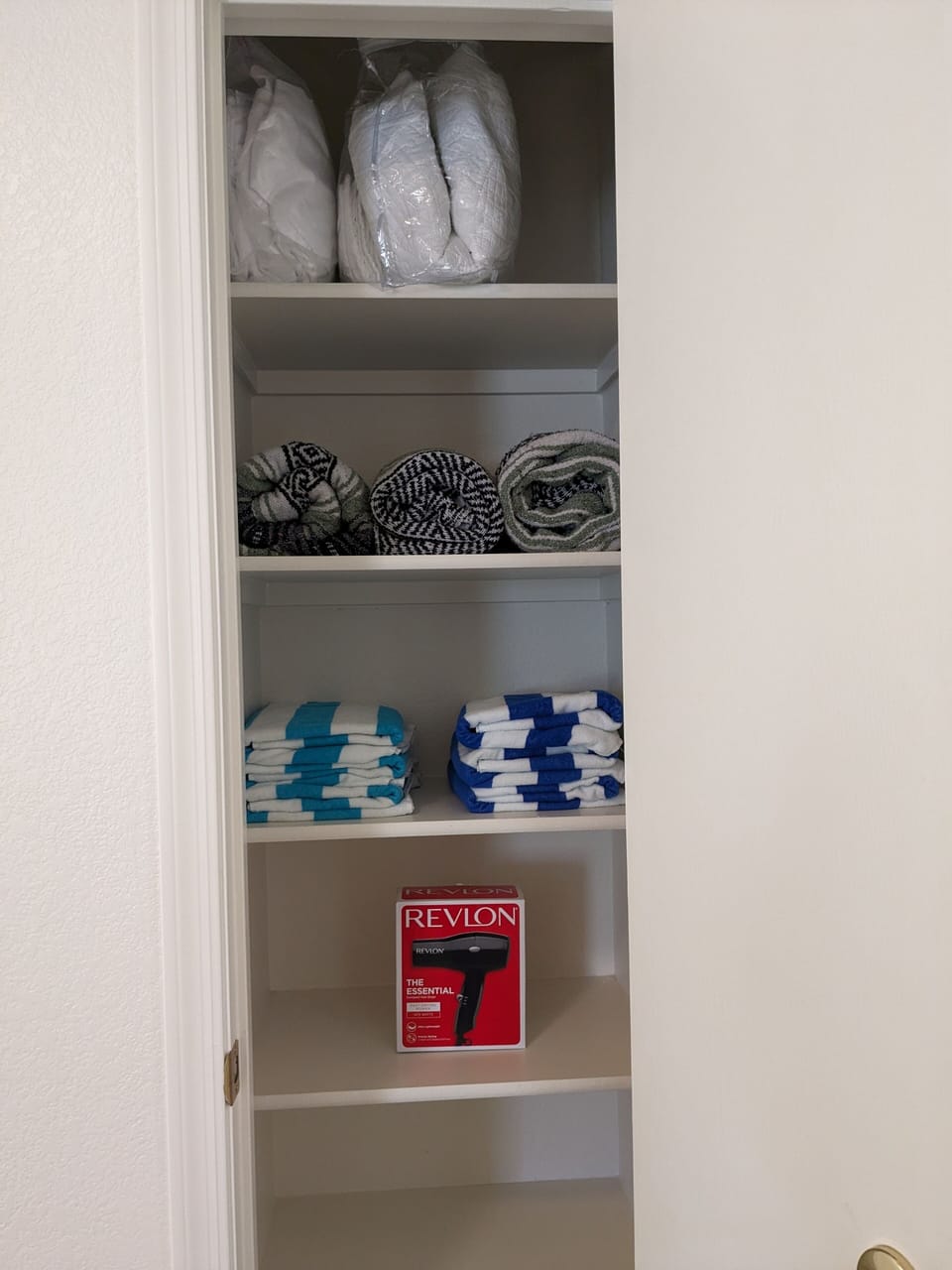 Pool towels/extra bedding