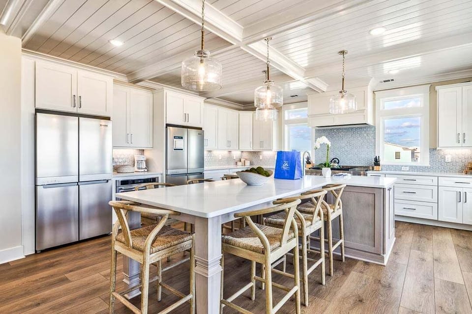 Top-Level Kitchen with Bar (seats 7)