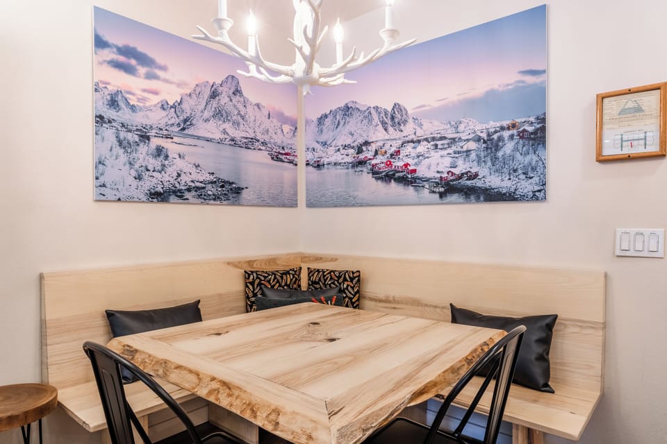 Dining Table ( 4 Top )