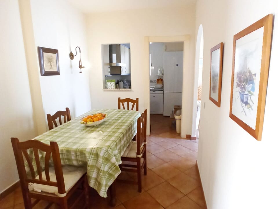 Apartment | Dining