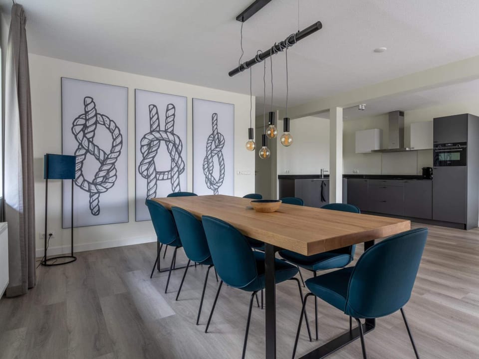 House | Dining