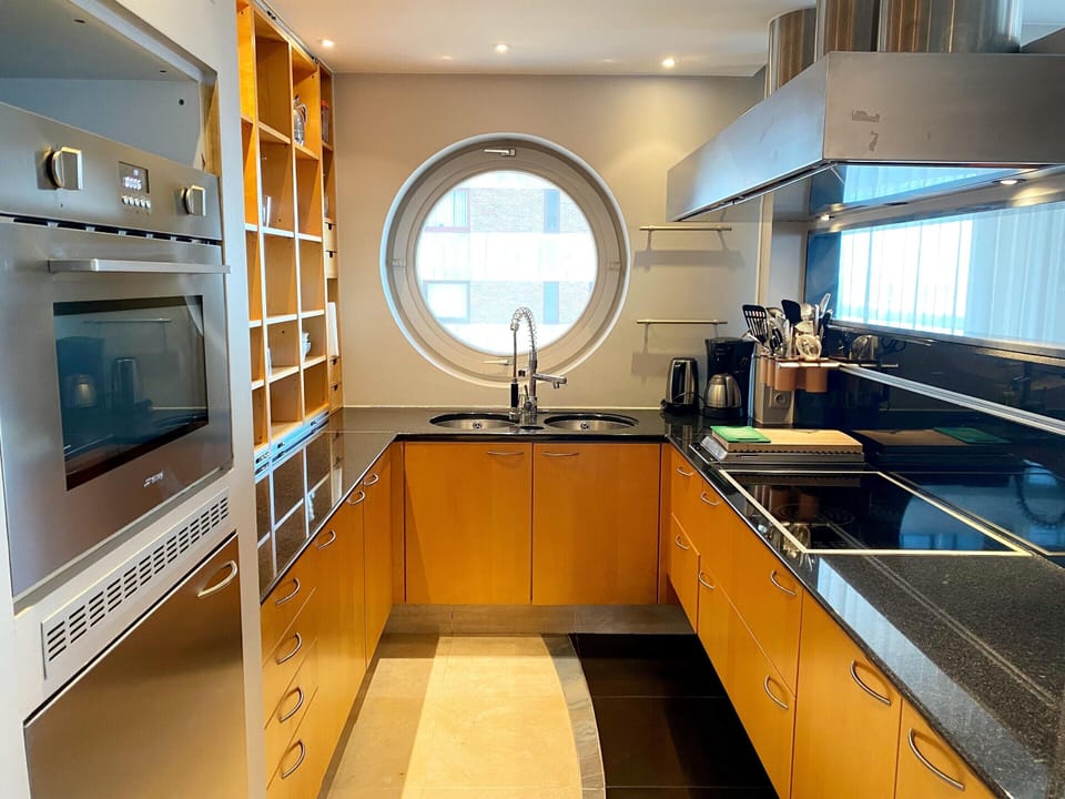 Apartment | Private kitchen | Highchair