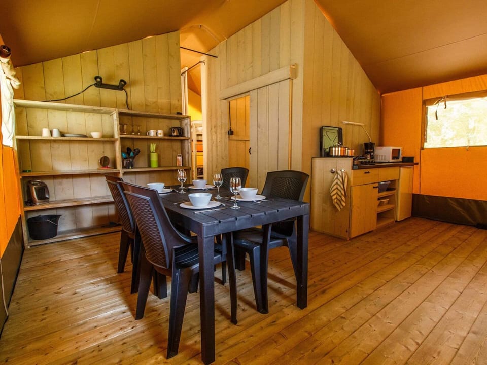 Tent | Living room