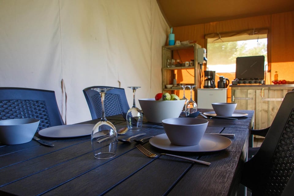 Tent | Living room