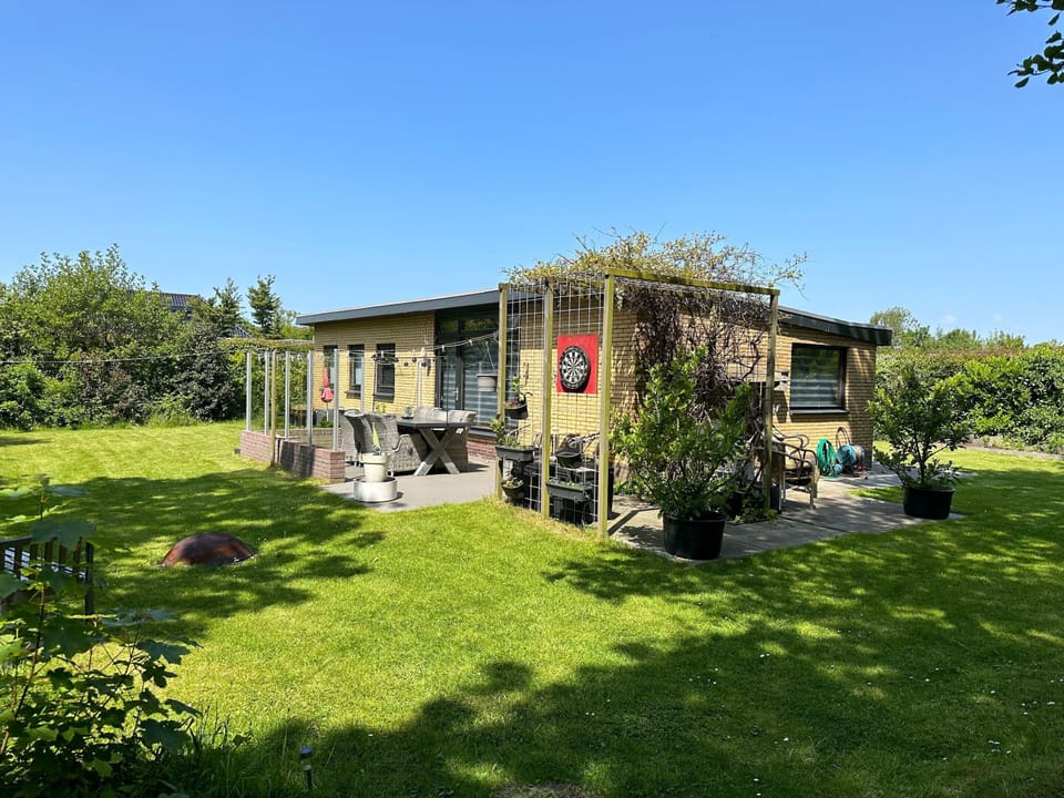 Bungalow | Outdoor dining