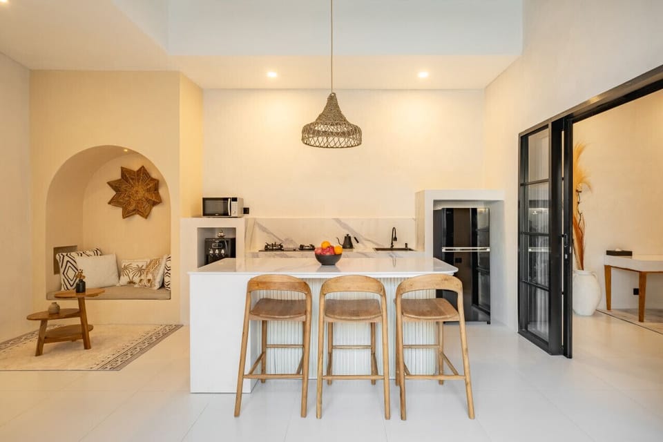 with the dining area near the kitchen, it’s simpler to serve meals hot and fresh.