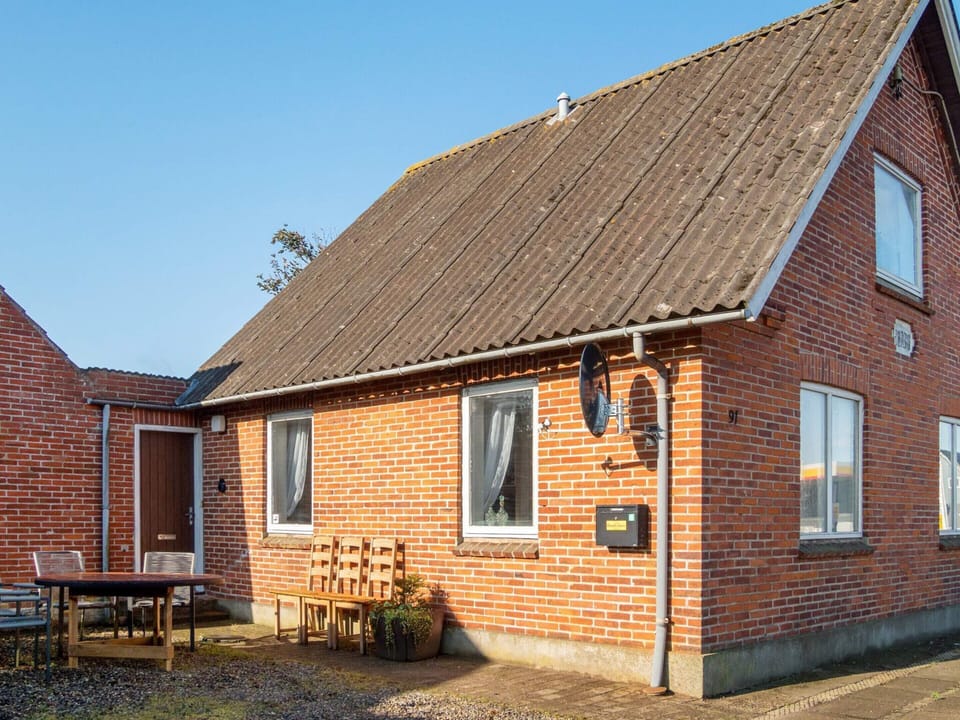 House | Outdoor dining