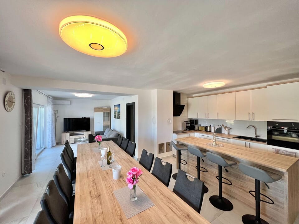 House | Private kitchen | Electric kettle, toaster