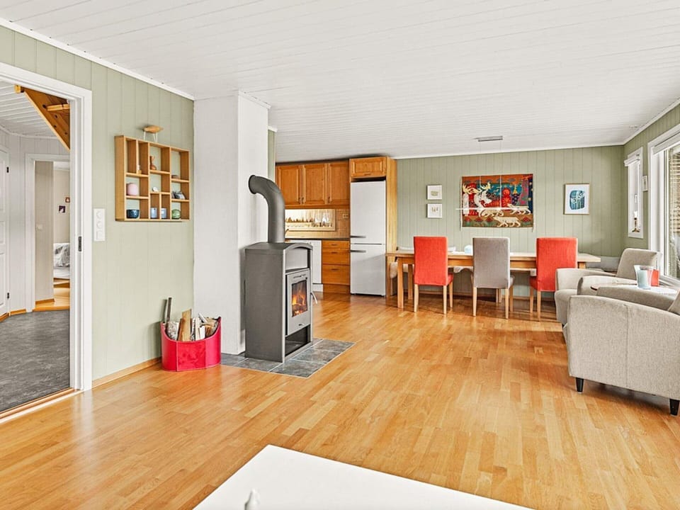 House | Dining