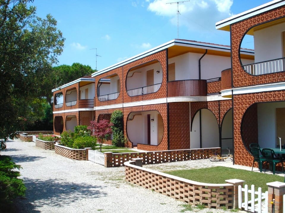 Villa | Exterior