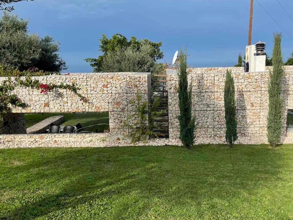 Villa | Exterior