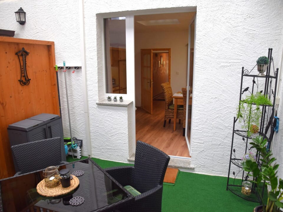 House | Dining