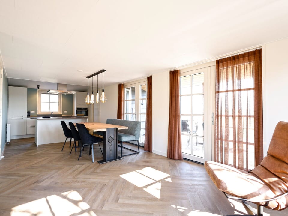 Villa | Dining