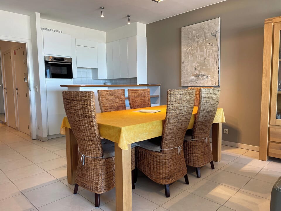 Apartment | Dining