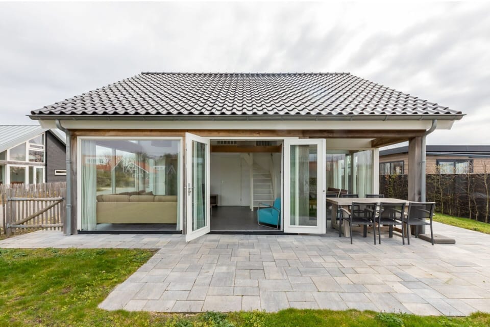 House | Outdoor dining