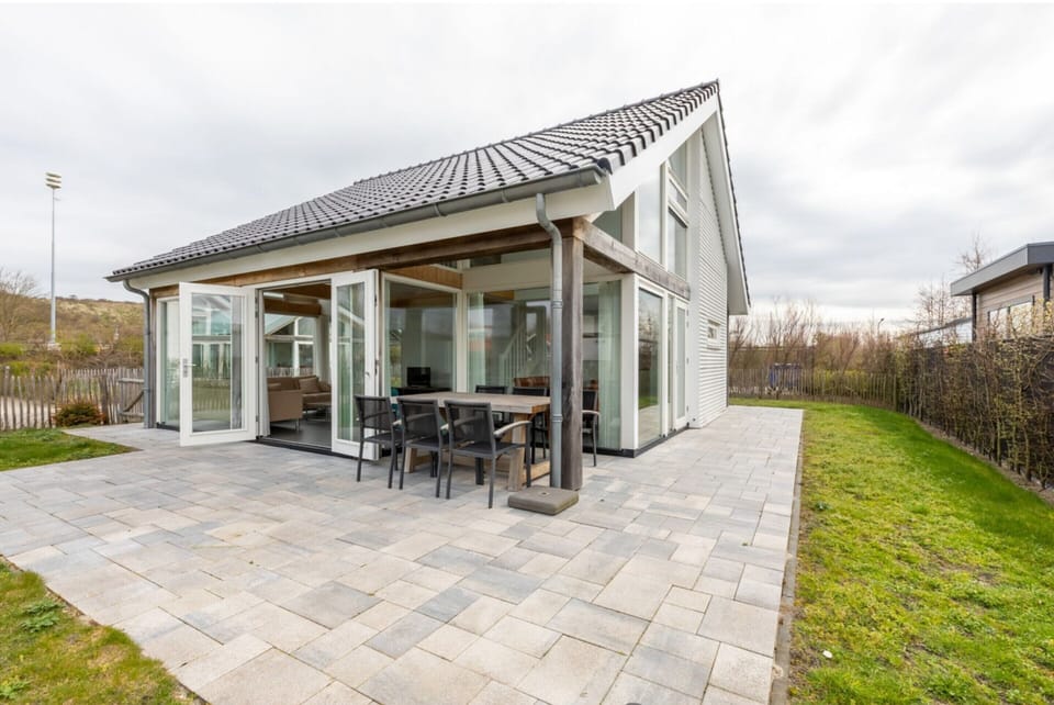 House | Balcony