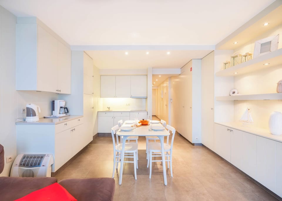 Apartment | Dining