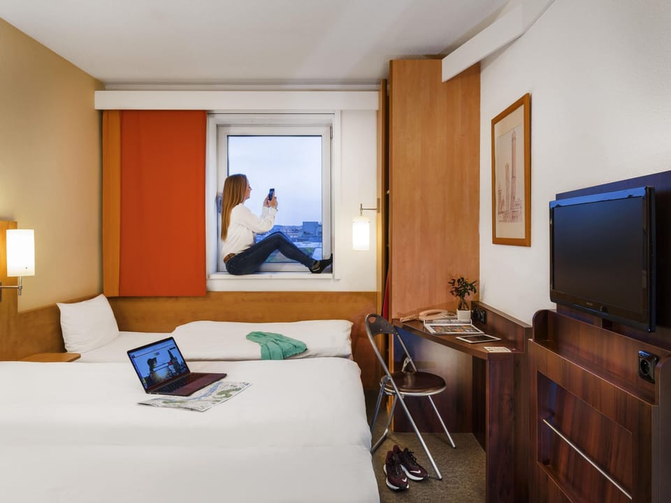 Desk, blackout drapes, iron/ironing board, free WiFi