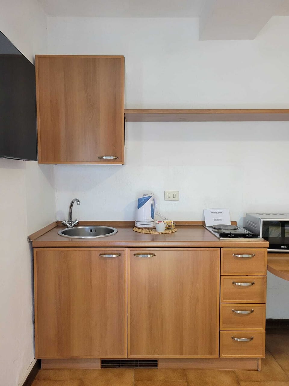 Studio, Garden View | Private kitchen
