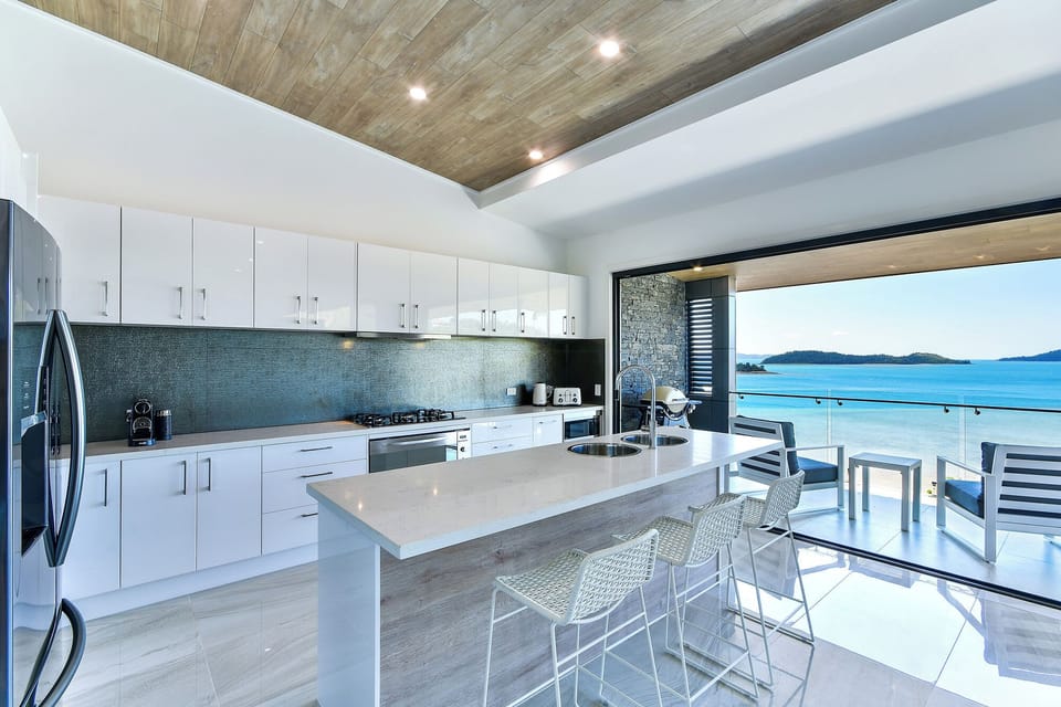 Hidden Cove 12 | Private kitchen | Oven, dishwasher, electric kettle, highchair