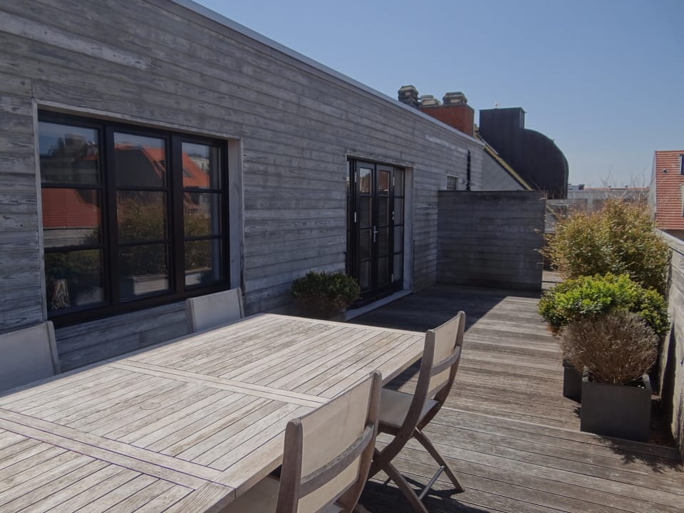 Apartment | Outdoor dining