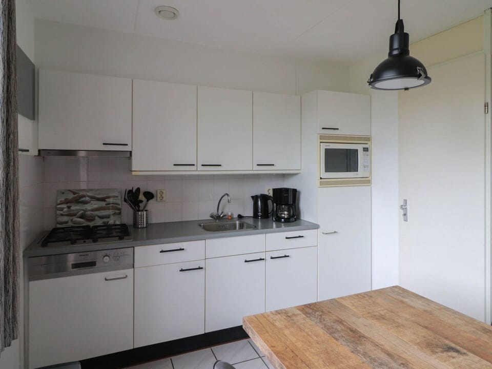 House | Private kitchen | Coffee/tea maker, fridge, microwave, dishwasher