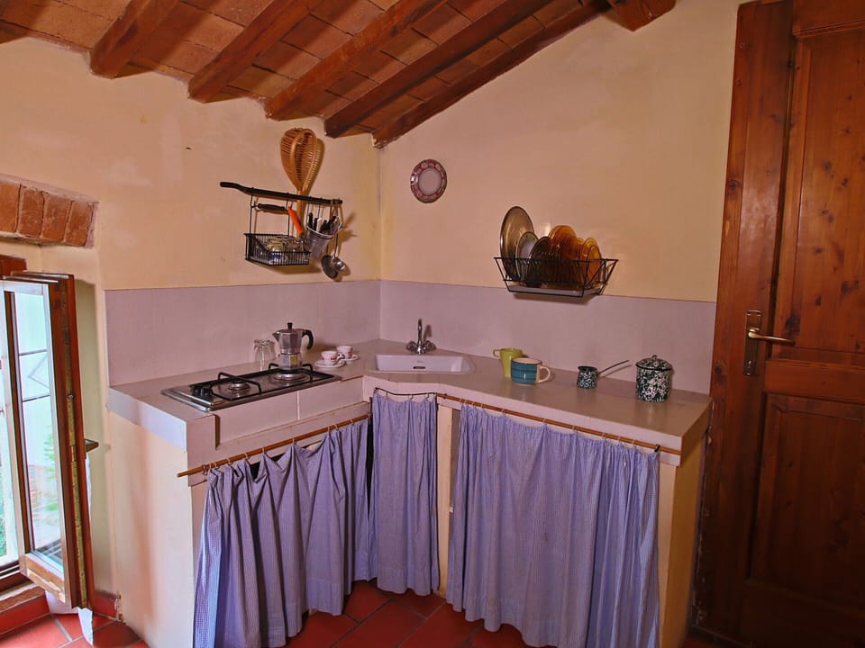 House | 4 bedrooms, bed sheets