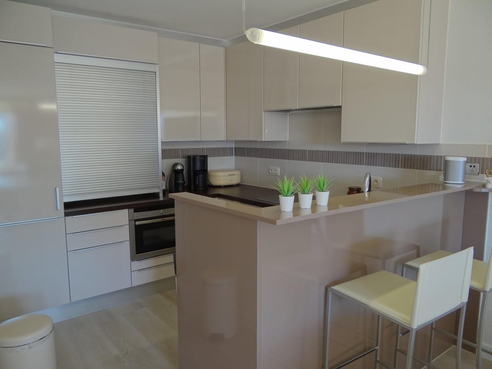 Apartment | Private kitchen | Highchair