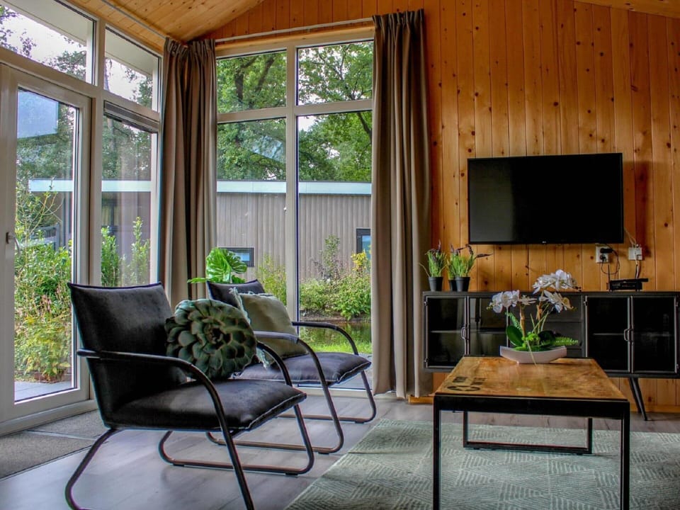 Chalet | Living area