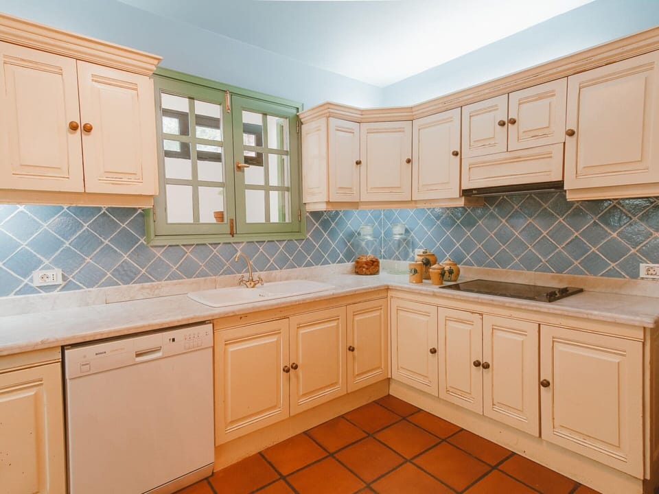 House | Private kitchen | Highchair