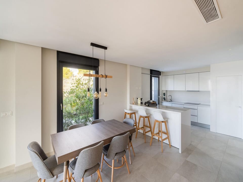 Villa | Dining