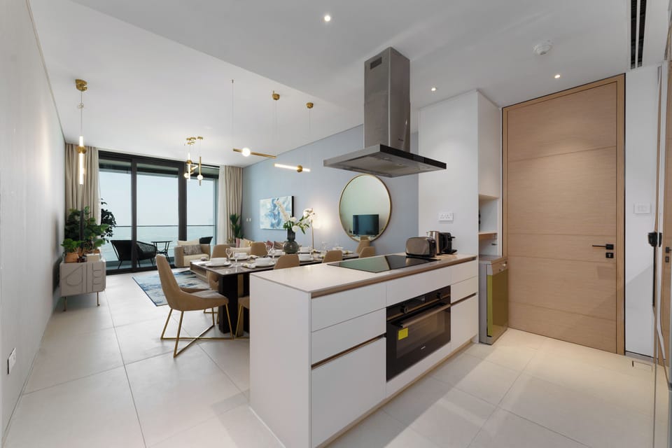 Premium Apartment, 3 Bedrooms, Sea View | Private kitchen | Paper towels, dining tables
